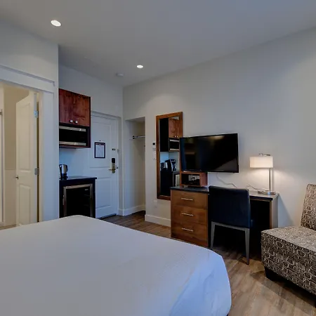 Strathcona Hotel-3