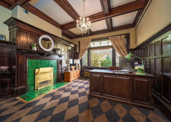 Dashwood Manor Seaside Bed & Breakfast