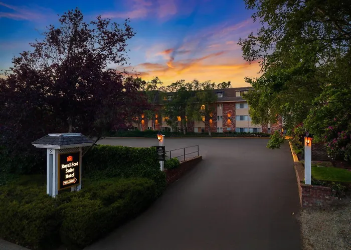 Royal Scot & Suites